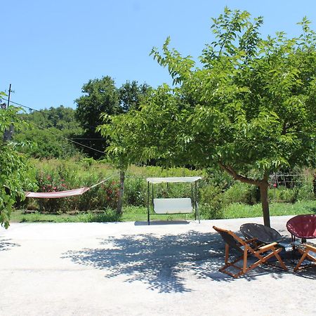 Anastazia Paradise Kolios Luaran gambar