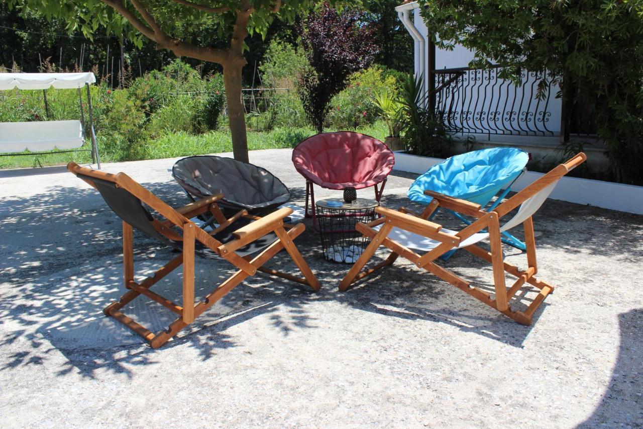 Anastazia Paradise Kolios Luaran gambar