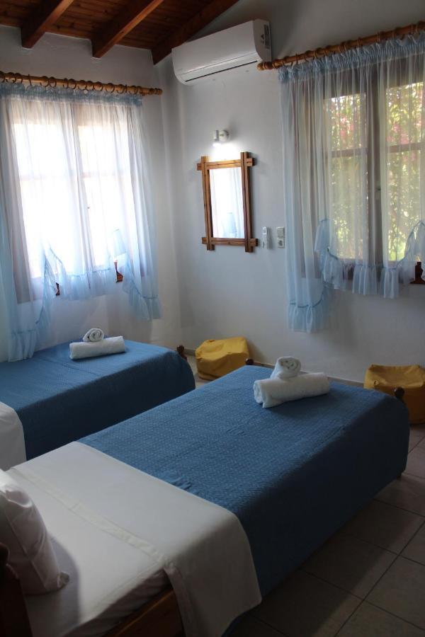 Anastazia Paradise Kolios Luaran gambar