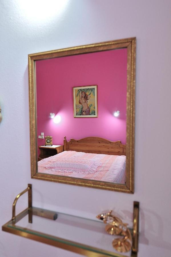 Anastazia Paradise Kolios Luaran gambar
