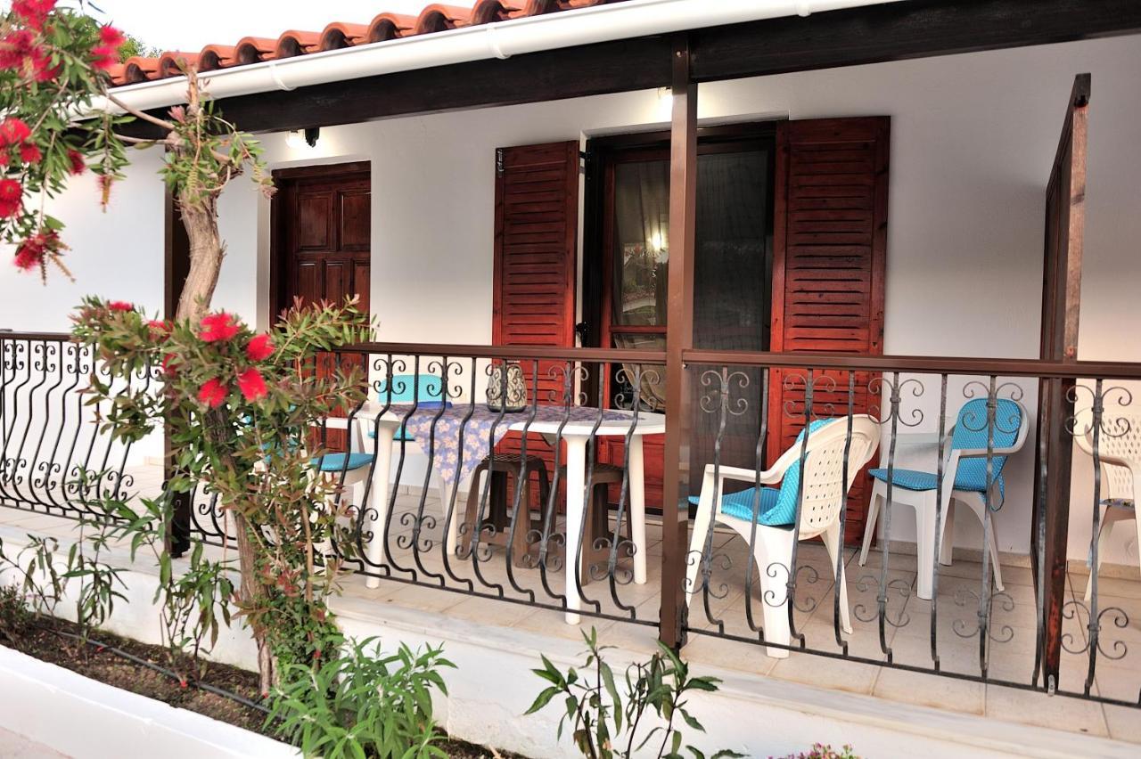 Anastazia Paradise Kolios Luaran gambar