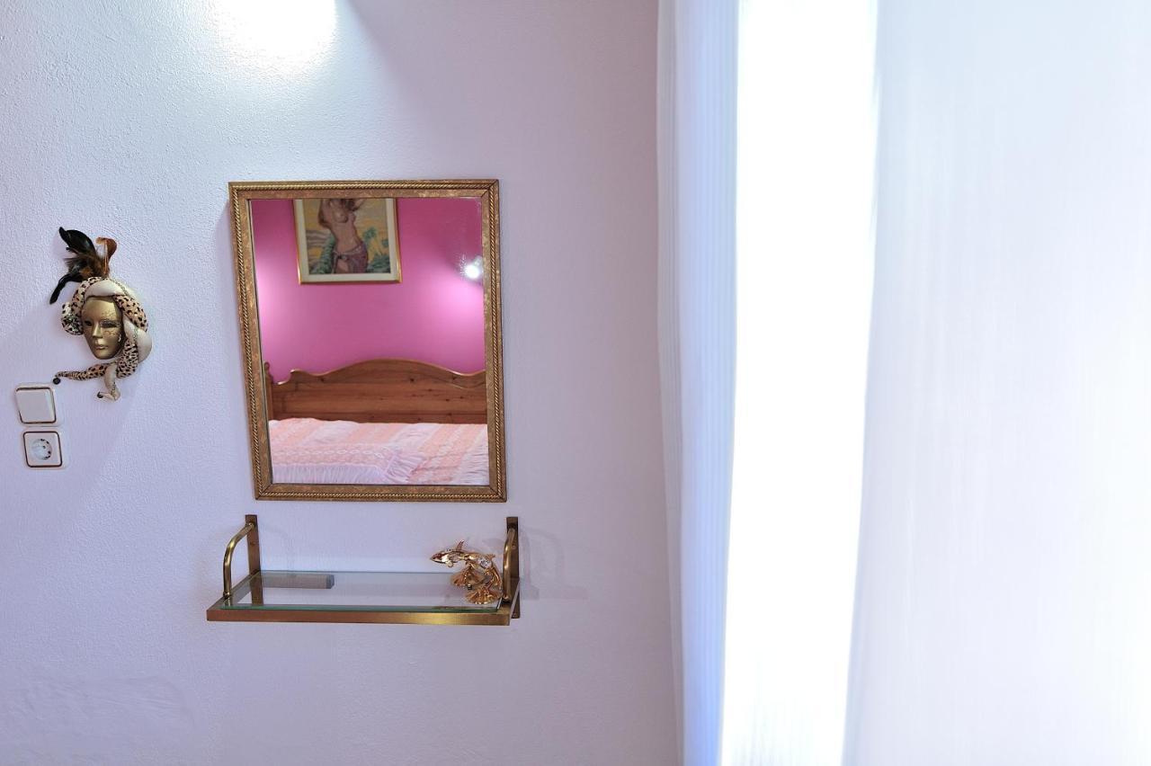 Anastazia Paradise Kolios Luaran gambar