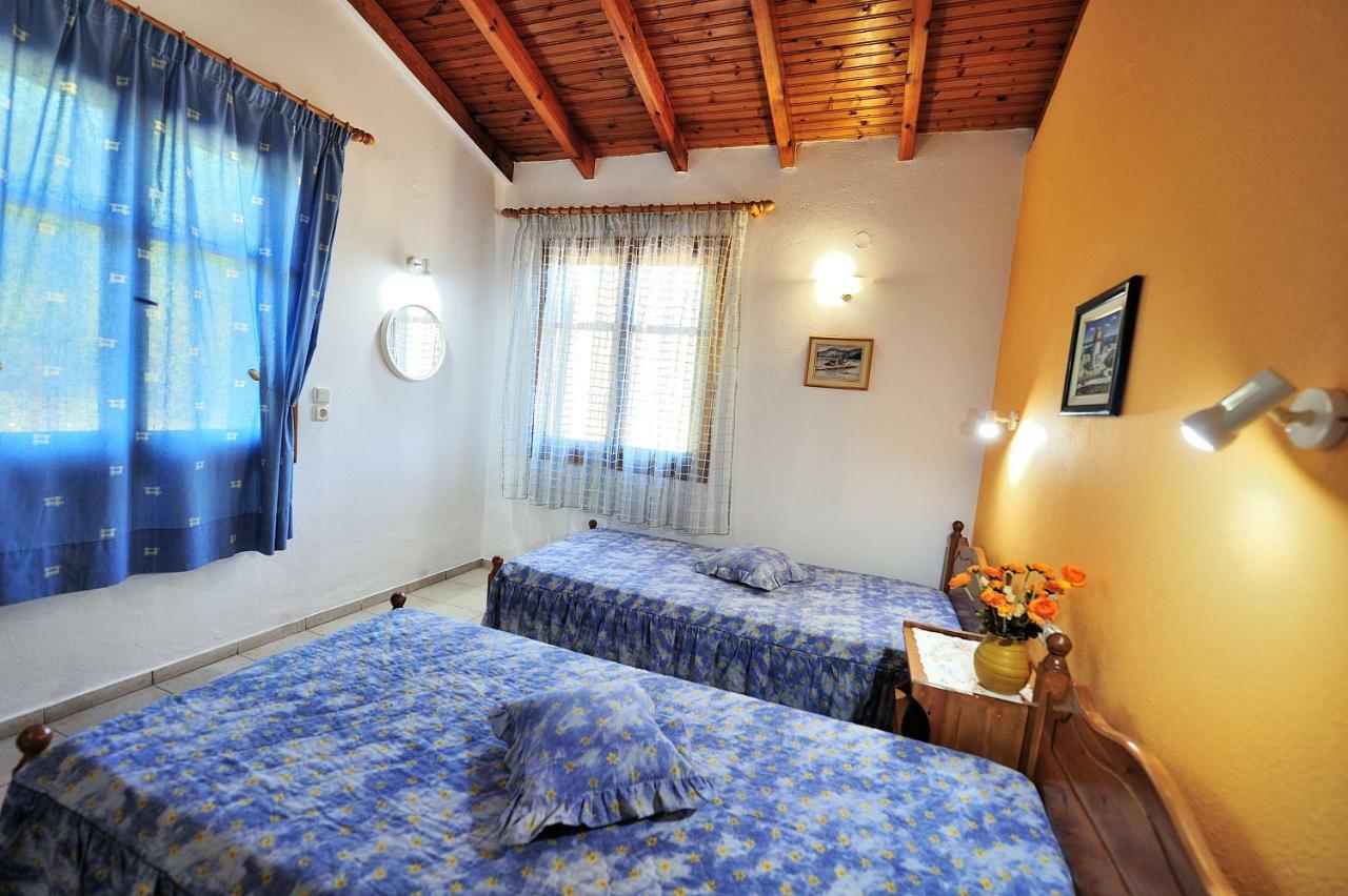 Anastazia Paradise Kolios Luaran gambar